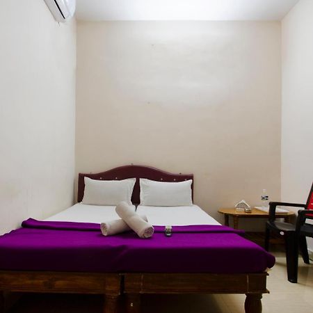 Hotel Sri Sai Balaji Hajdarabad Zewnętrze zdjęcie