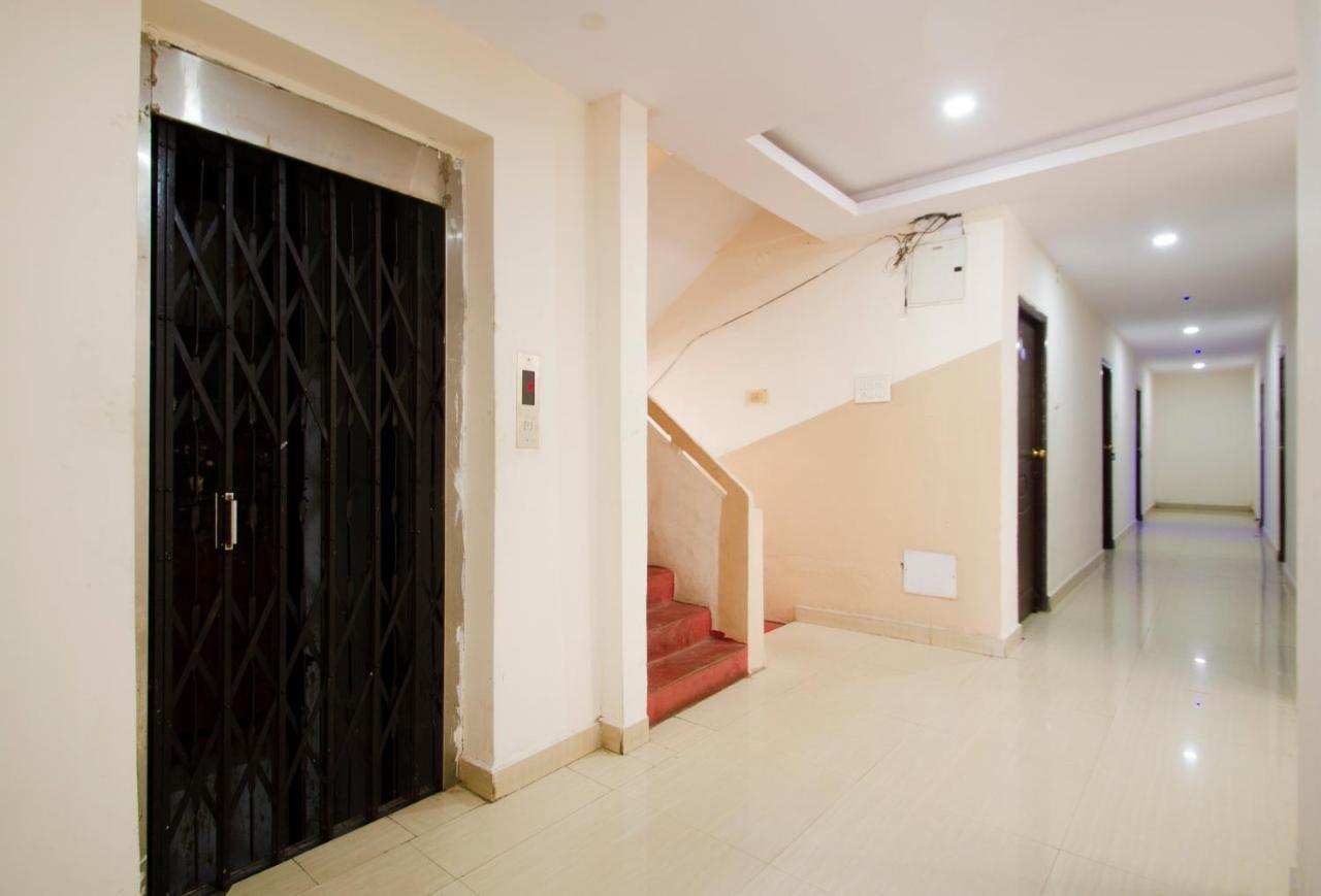 Hotel Sri Sai Balaji Hajdarabad Zewnętrze zdjęcie